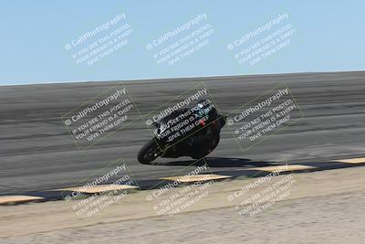 media/Oct-13-2025-Moto Forza (Mon) [[a66d839500]]/3-B Group/Session 2 (Bowl)/